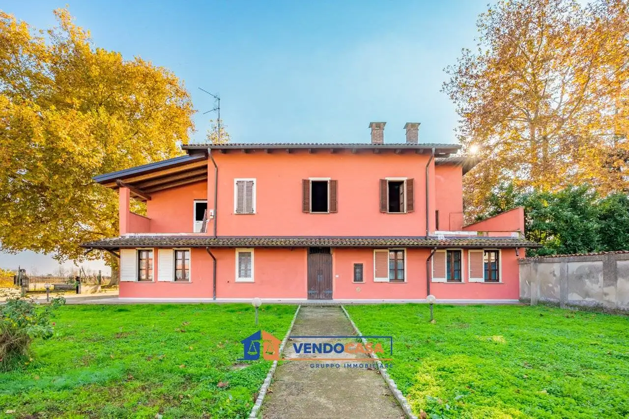 Villa in vendita a Asigliano Vercellese