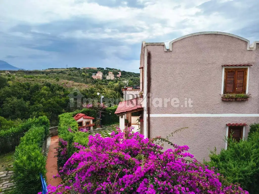 Villa in vendita a San Nicola Arcella