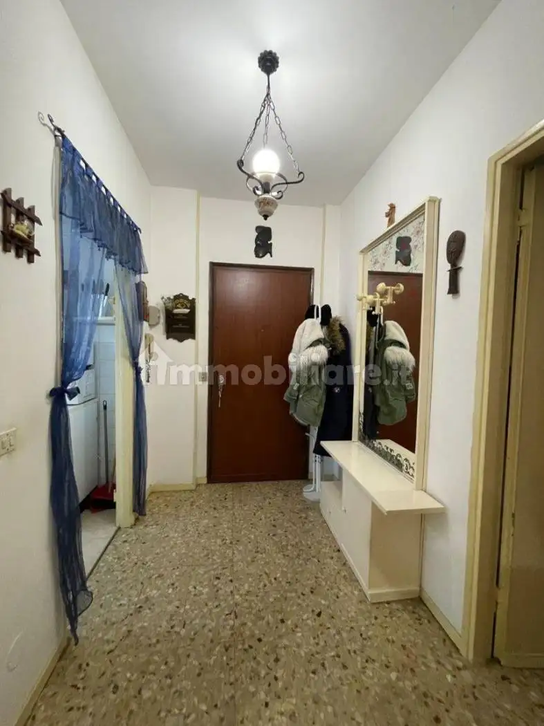 Trilocale via della Libertà 232, Centro, Bellinzago Novarese - foto 3