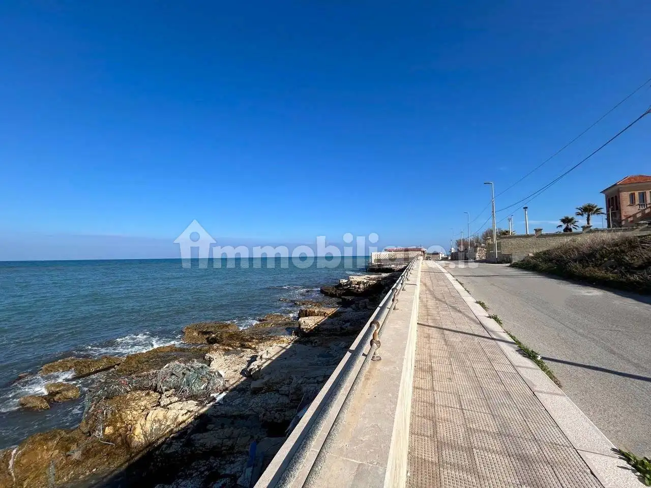 Casa indipendente in vendita a Bari