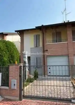 Villetta a schiera in vendita a Nonantola