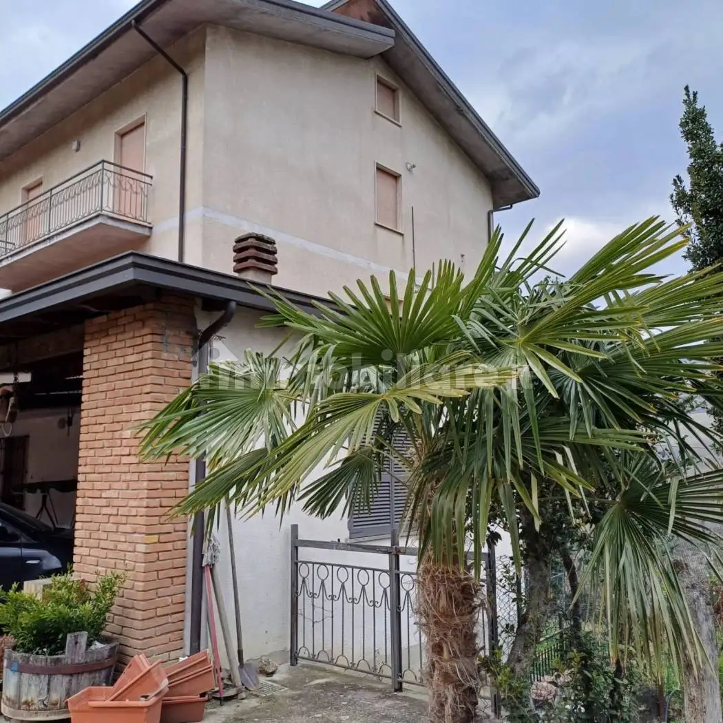 Appartamento in vendita a Coli