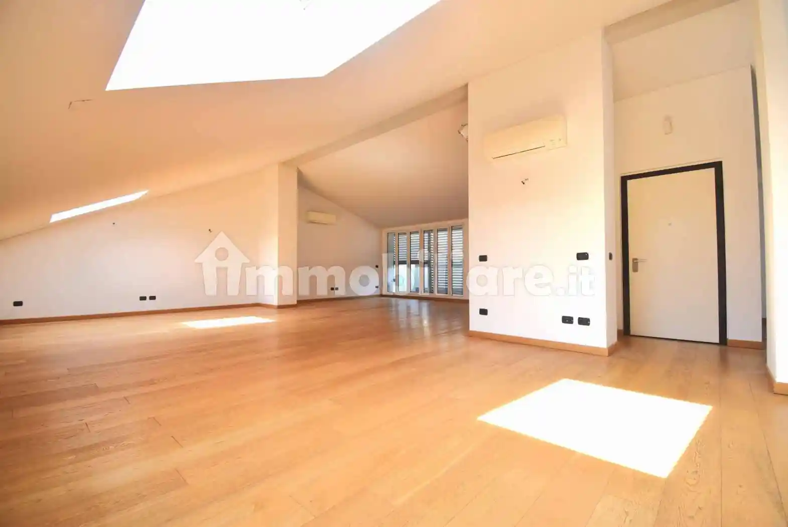 Attico - Mansarda in affitto a Milano