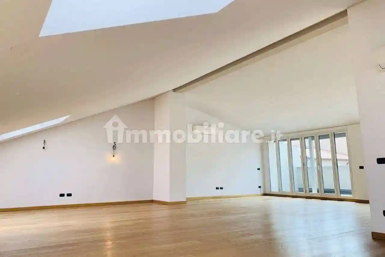 Attico - Mansarda - foto 2