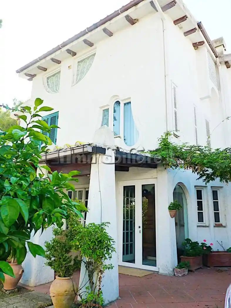 Villa in vendita a Fiumicino