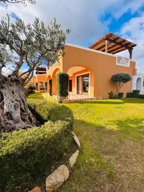 Appartamento in vendita a Arzachena