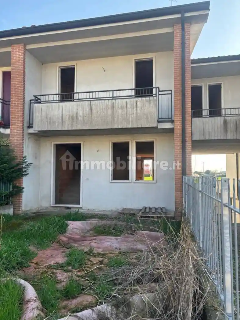 Villetta a schiera - foto 2