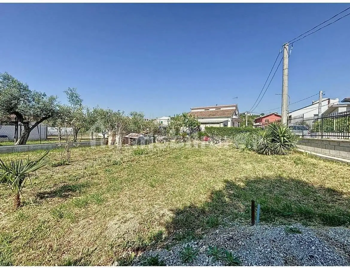 Appartamento via Gabriele D'Annunzio, Alanno - foto 5