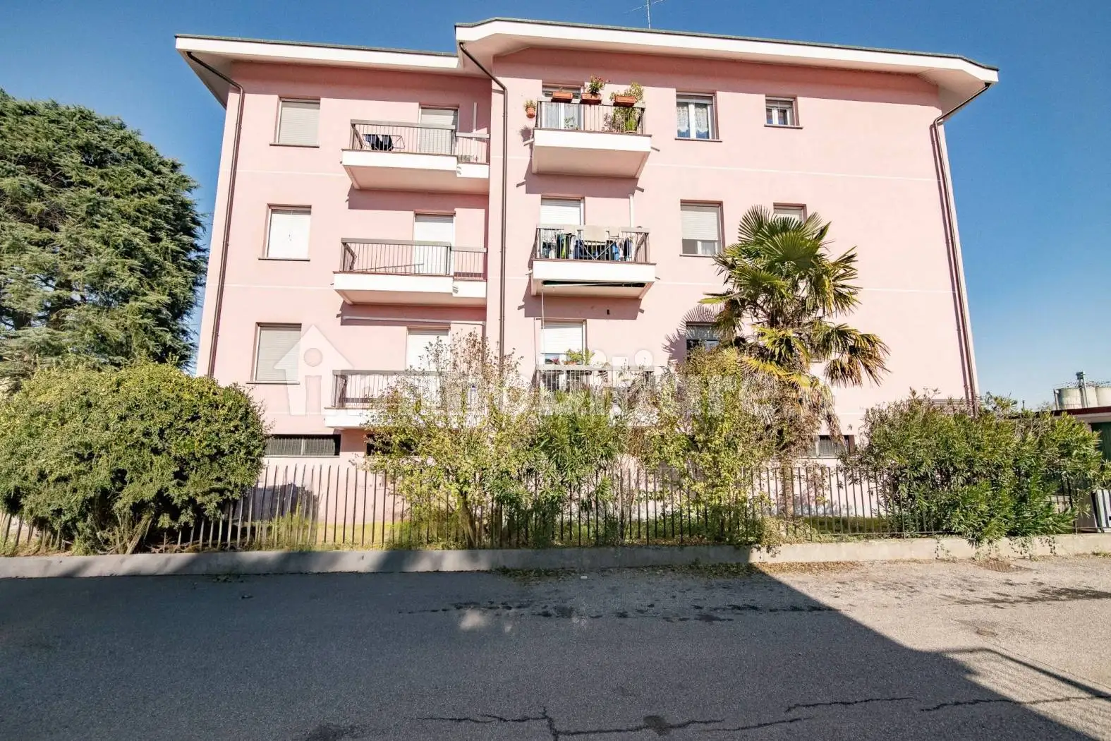 Appartamento in vendita a Crespiatica