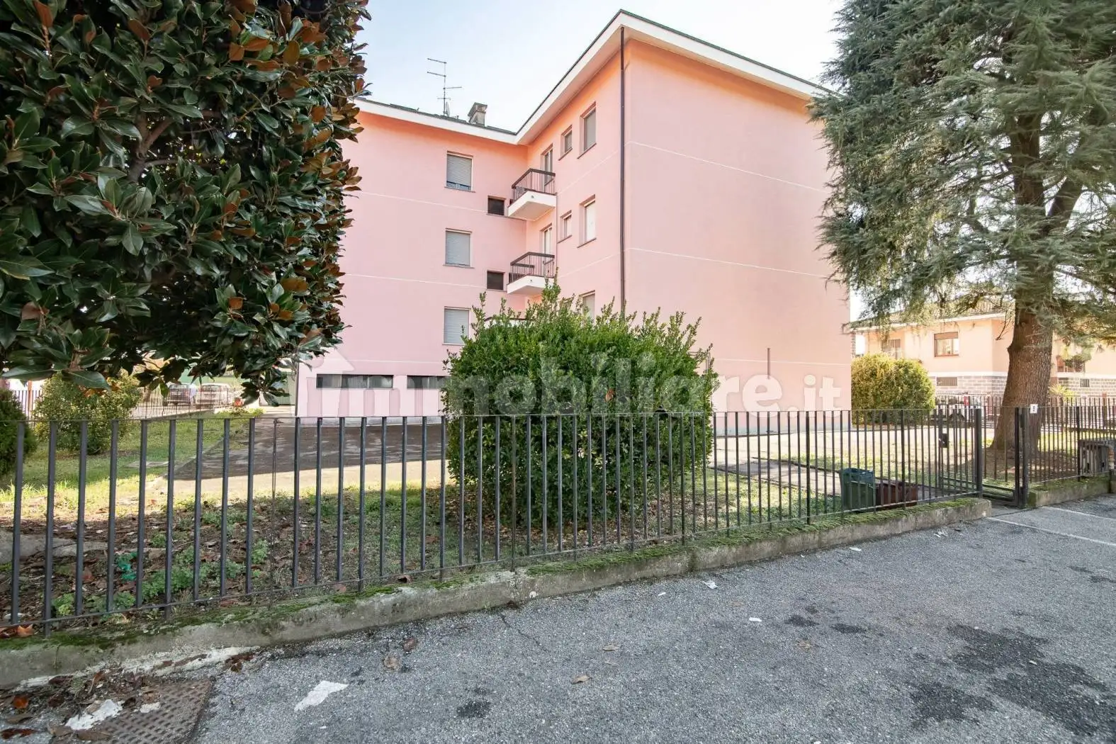 Trilocale via Armando Diaz 6, Centro, Crespiatica - foto 3