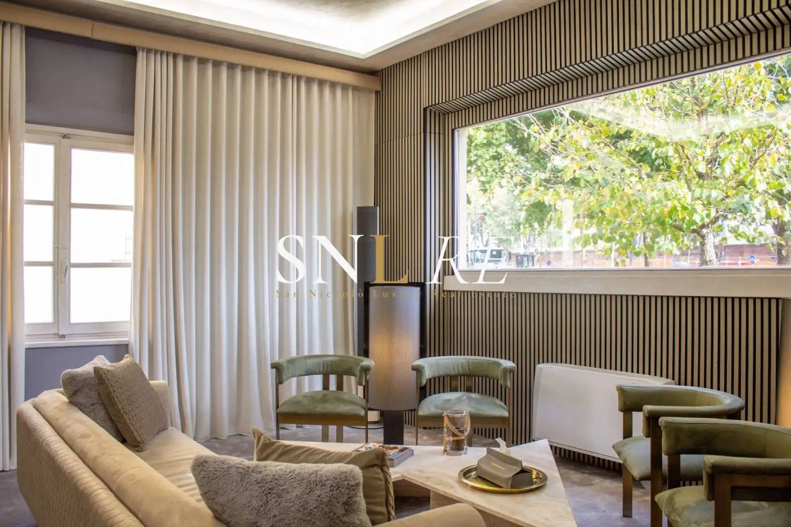 Palazzo - Edificio in vendita a Firenze