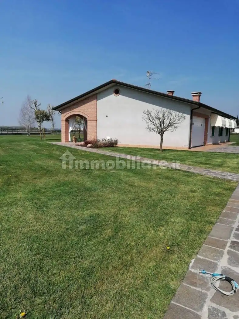 Villa in vendita a Angiari