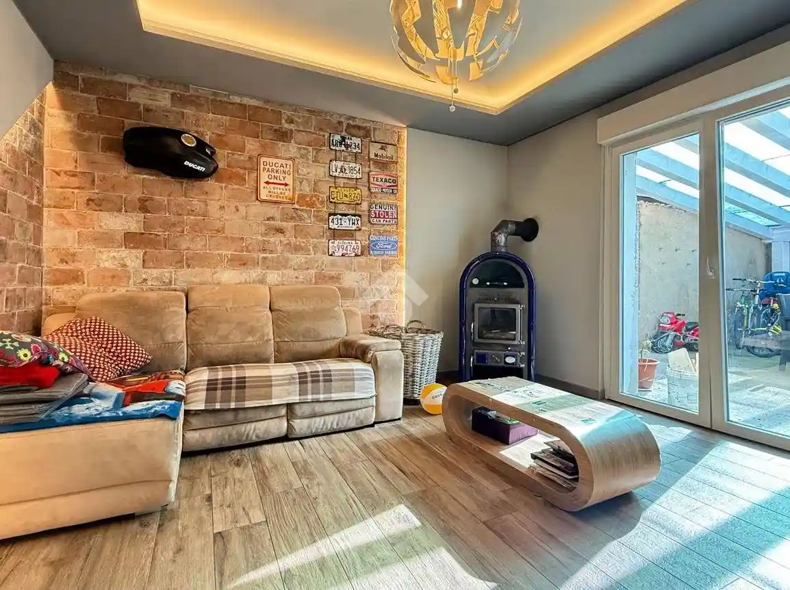 Casa indipendente - foto 2