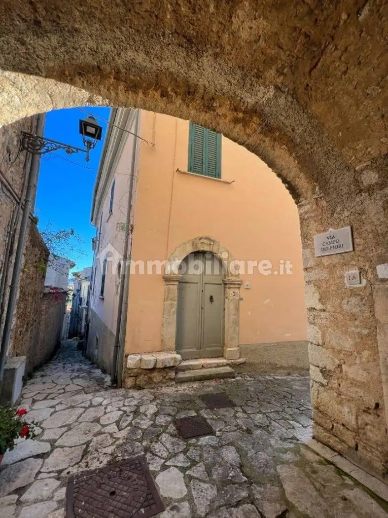 Casa indipendente in vendita a Settefrati