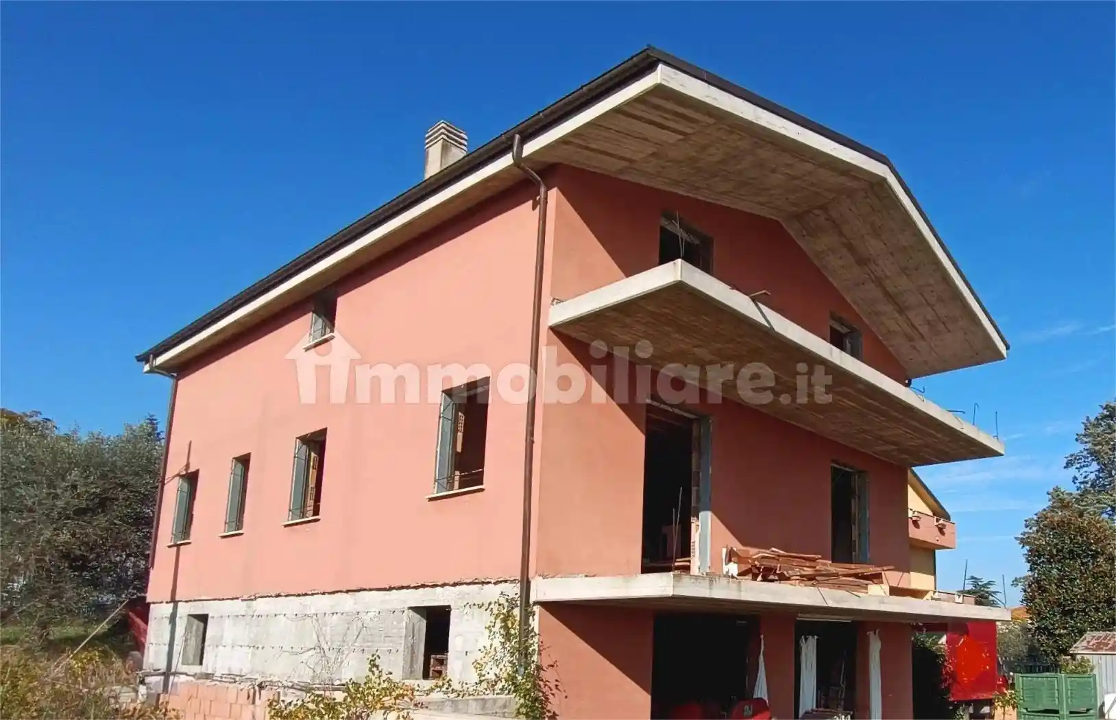 Villa bifamiliare viale San Martino, San Martino Bassa, Città Sant'Angelo - foto 2