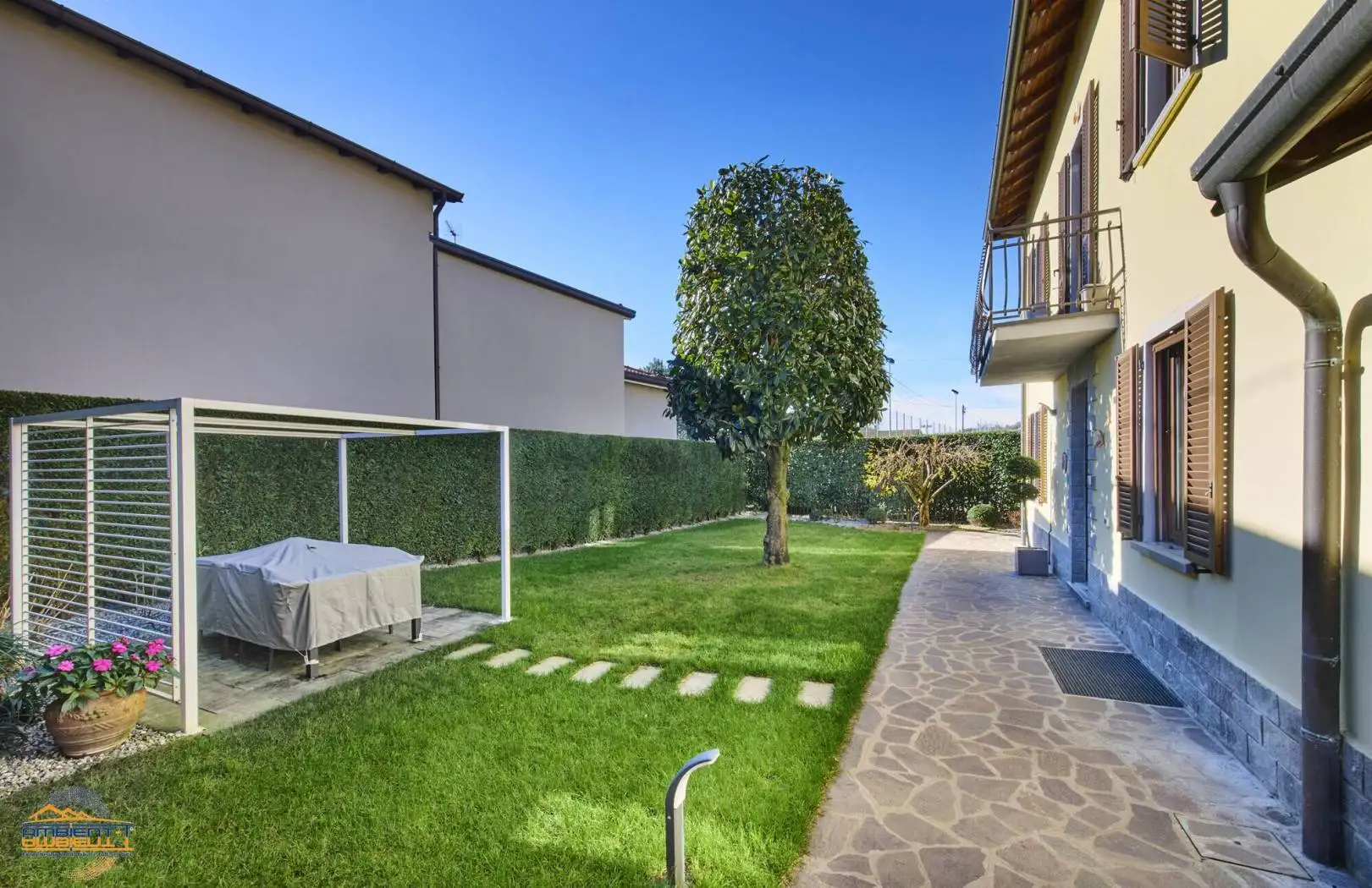 Villa unifamiliare via Giulio Prinetti 17, Centro, Brivio - foto 2
