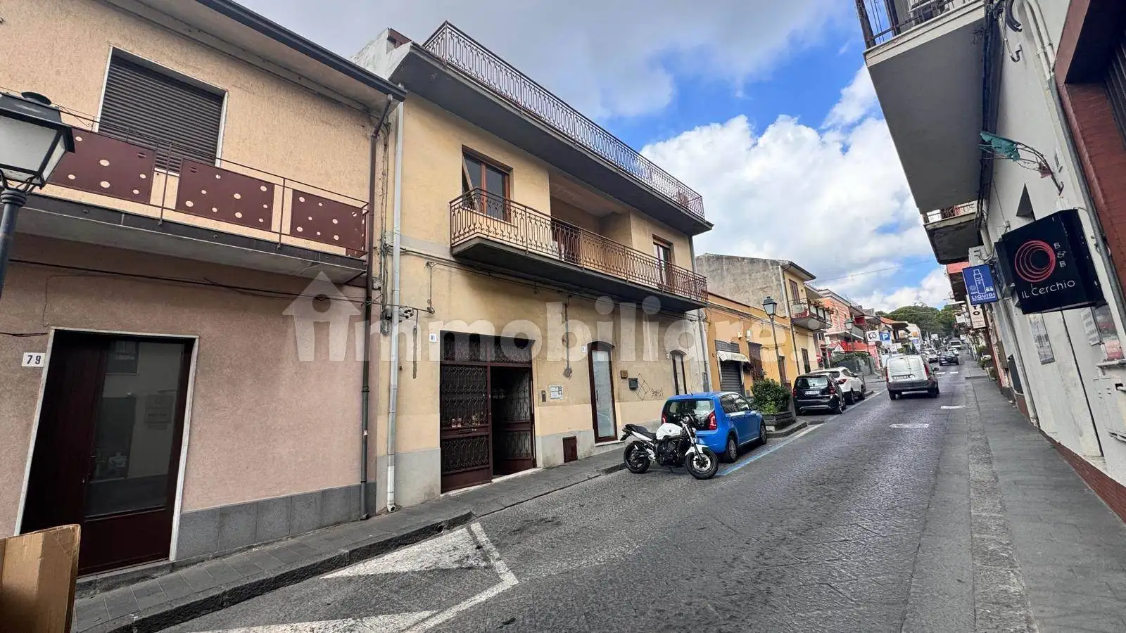 Palazzo - Edificio in vendita a Nicolosi