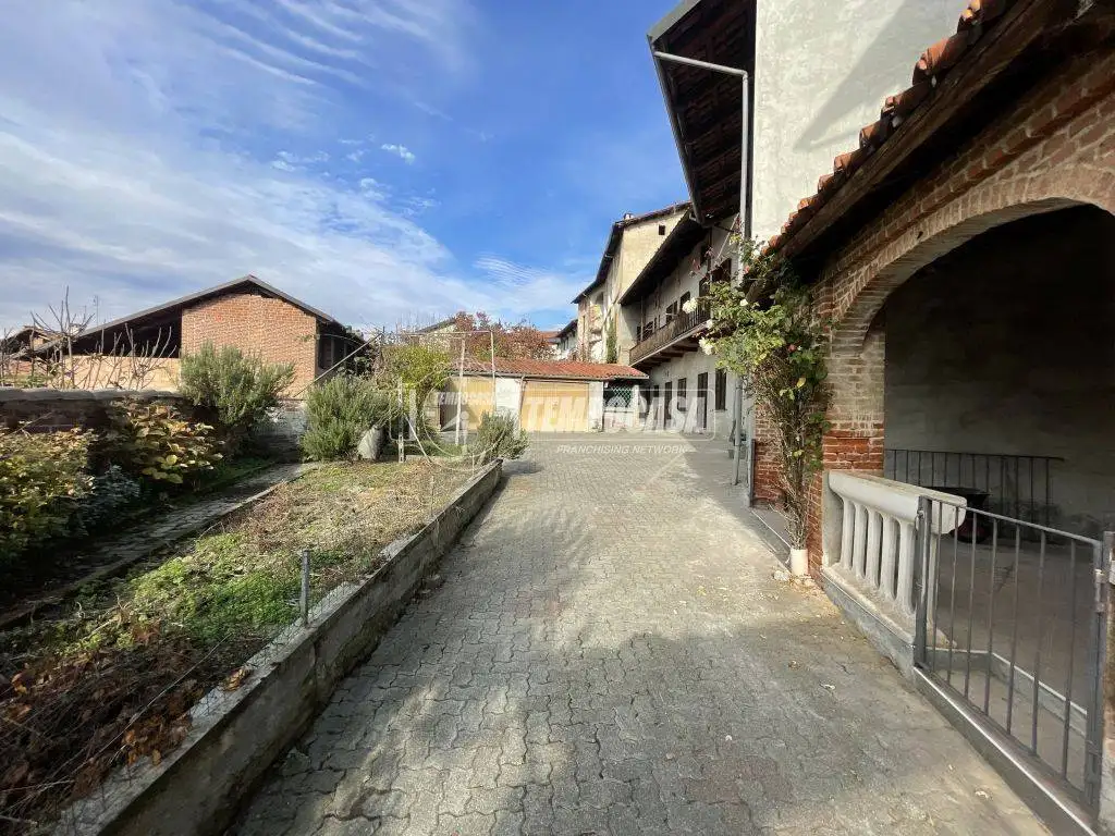 Terratetto unifamiliare vicolo Molini 8, Centro, Agliè - foto 3