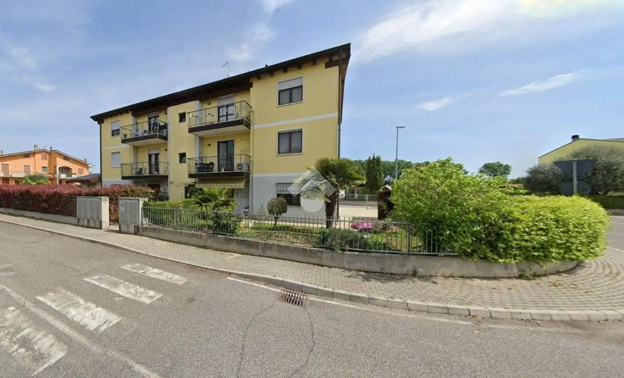 Bilocale ottimo stato, secondo piano, Centro, Erbè - foto 2