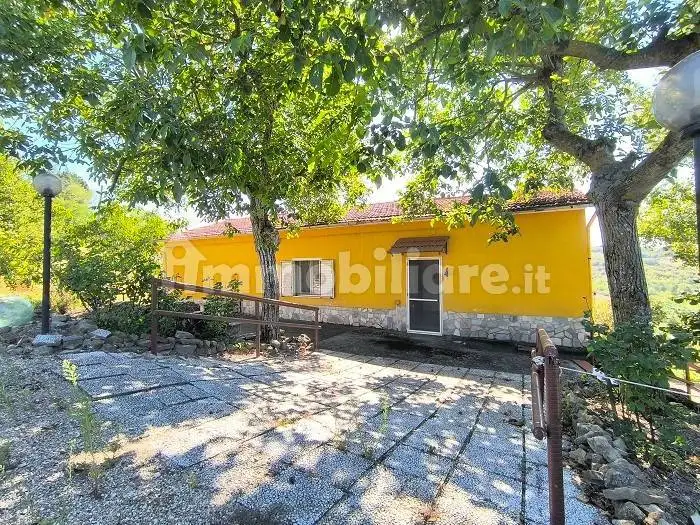 Villa in vendita a Rocca San Felice