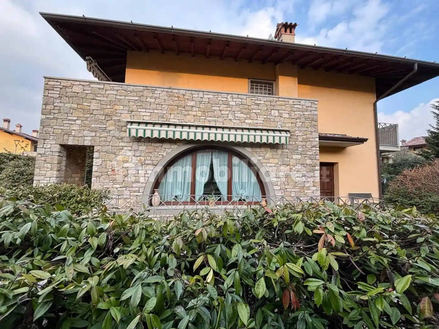 Villa in vendita a Gorle