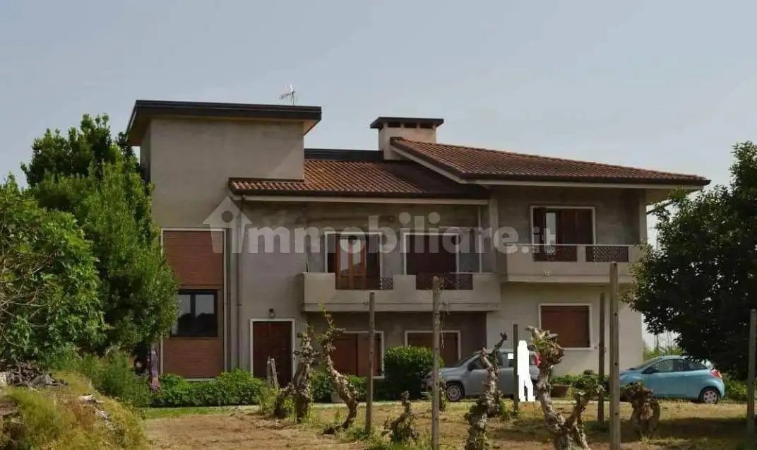 Villa in asta a Villa Bartolomea