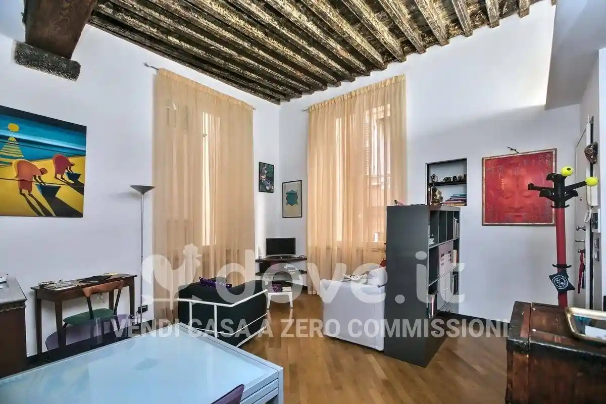 Bilocale Vico di Porta Nuova 8, Maddalena, Genova - foto 2