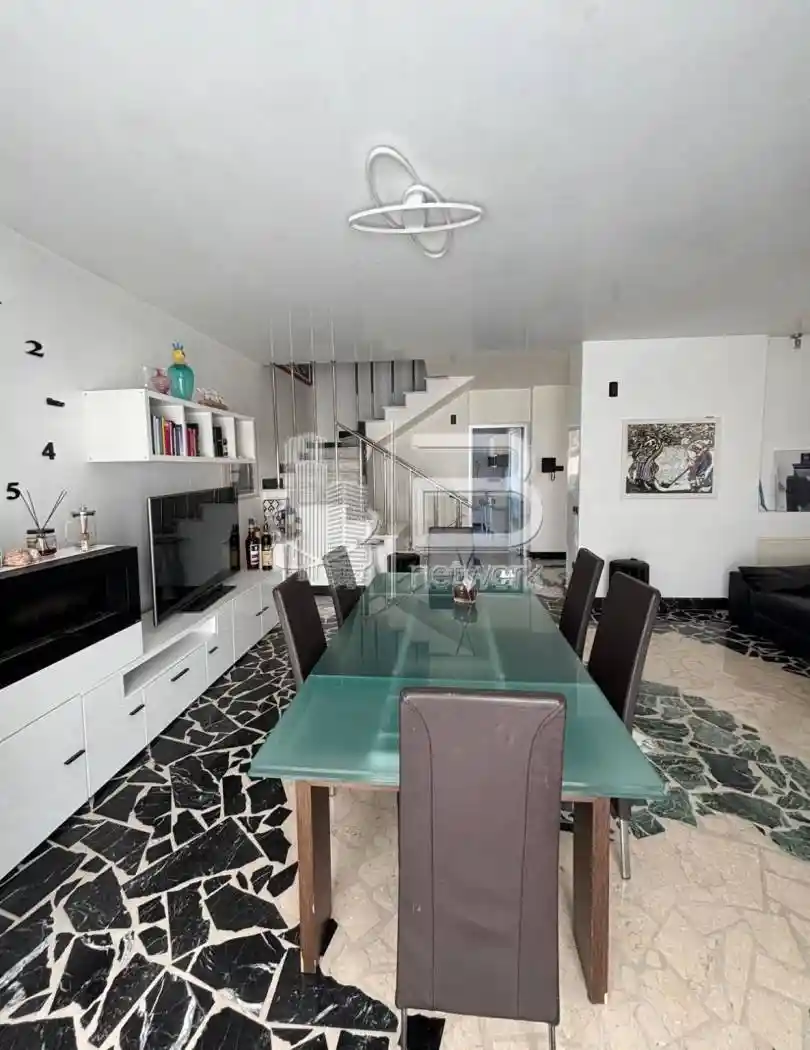 Villa bifamiliare via Belvedere 120, San Carlo - Antona, Massa - foto 4