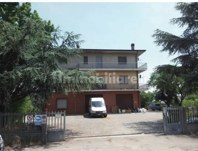 Palazzo - Edificio in vendita a Gazzo Veronese