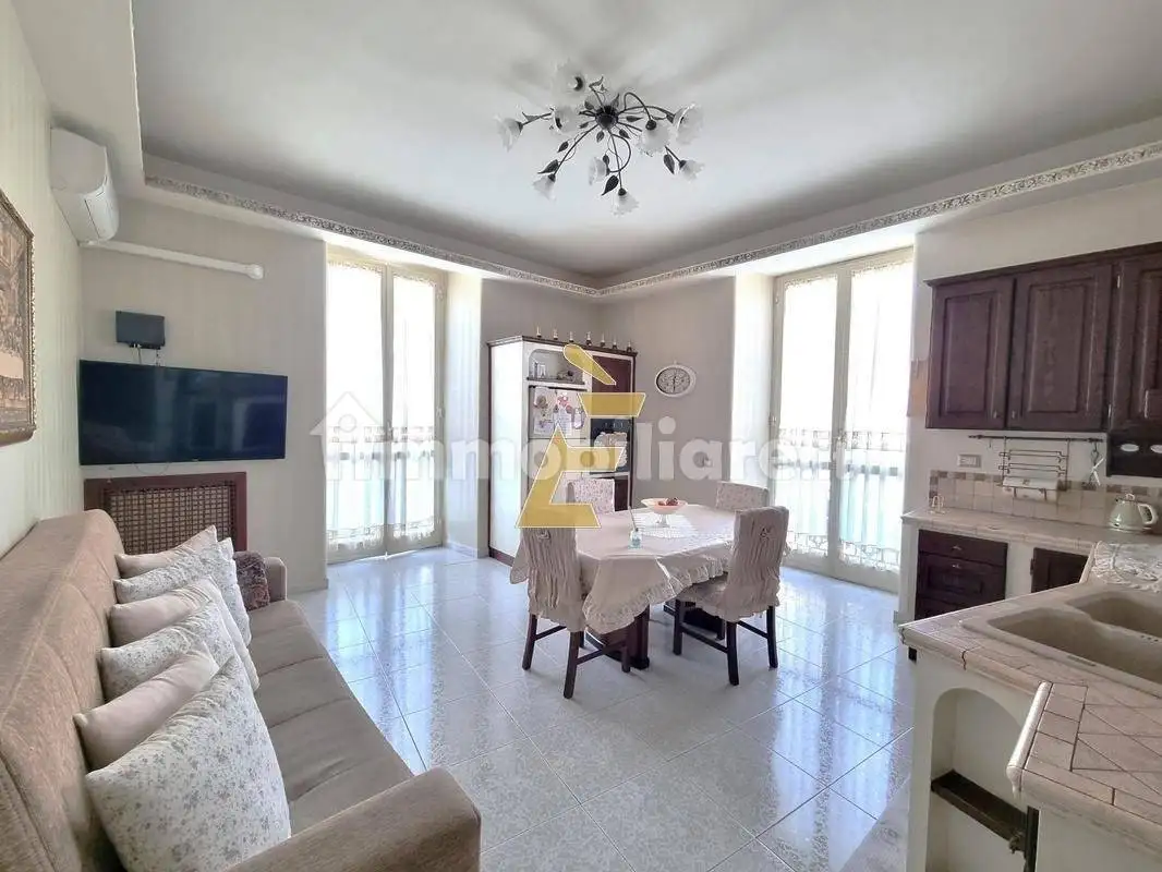 Appartamento in vendita a Napoli