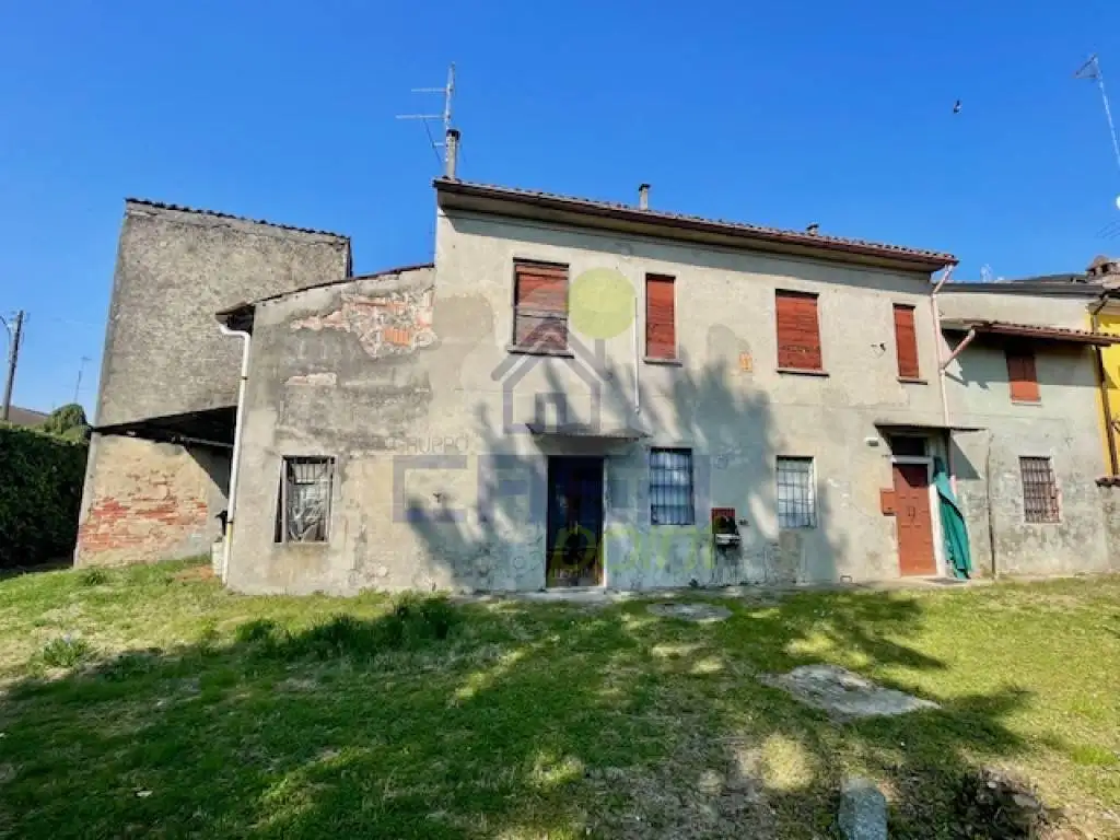 Casa indipendente in vendita a Castelvetro Piacentino