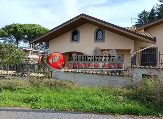 Villa in vendita a Rocca di Papa