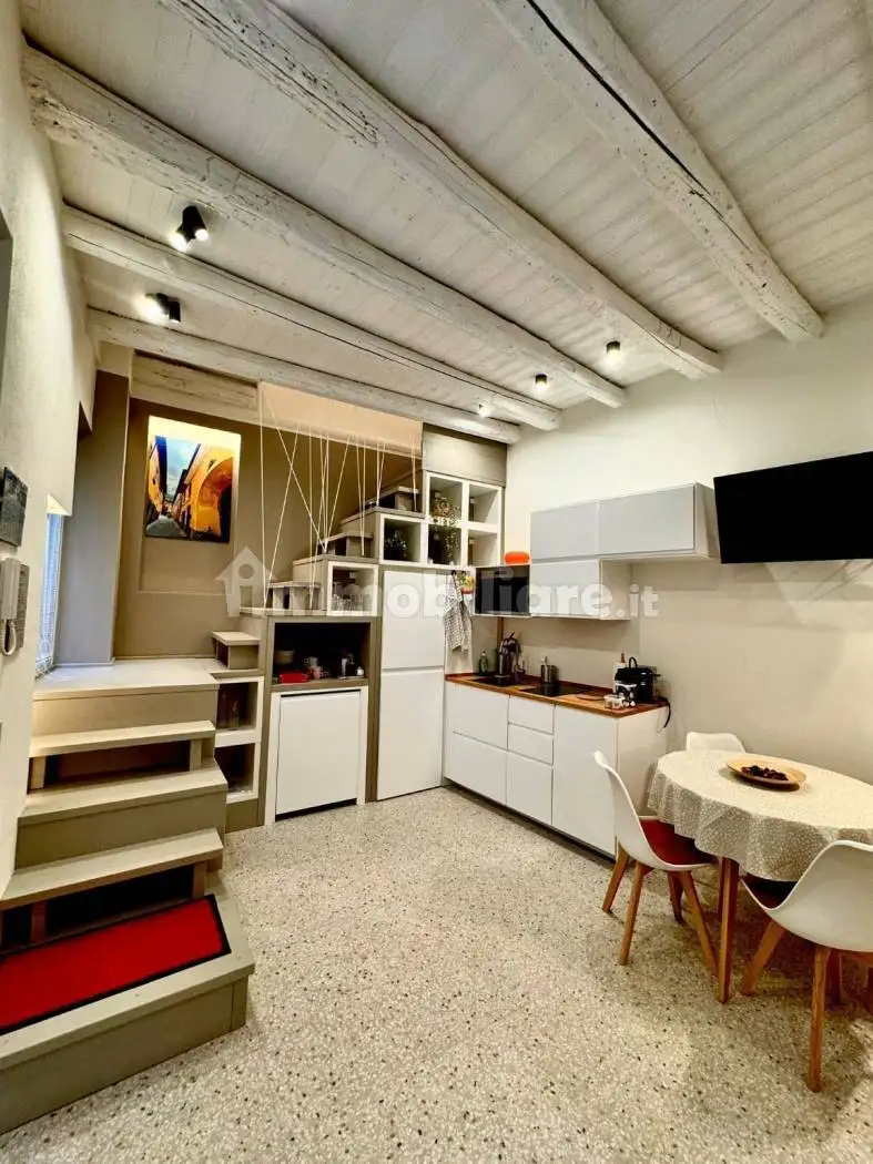 Appartamento in affitto a Sale Marasino