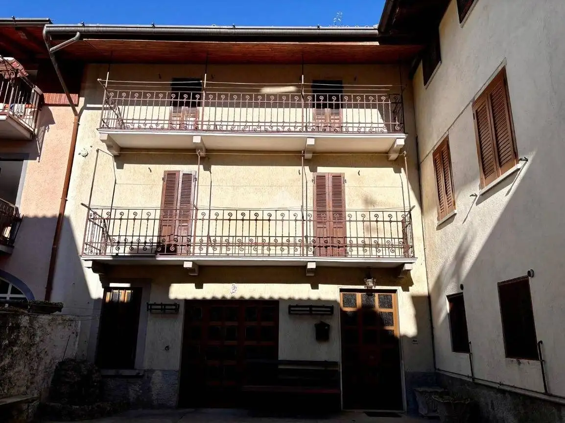 Casa indipendente in vendita a Clusone