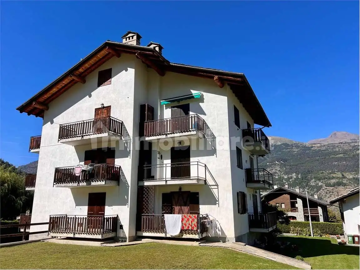 Appartamento in vendita a Introd