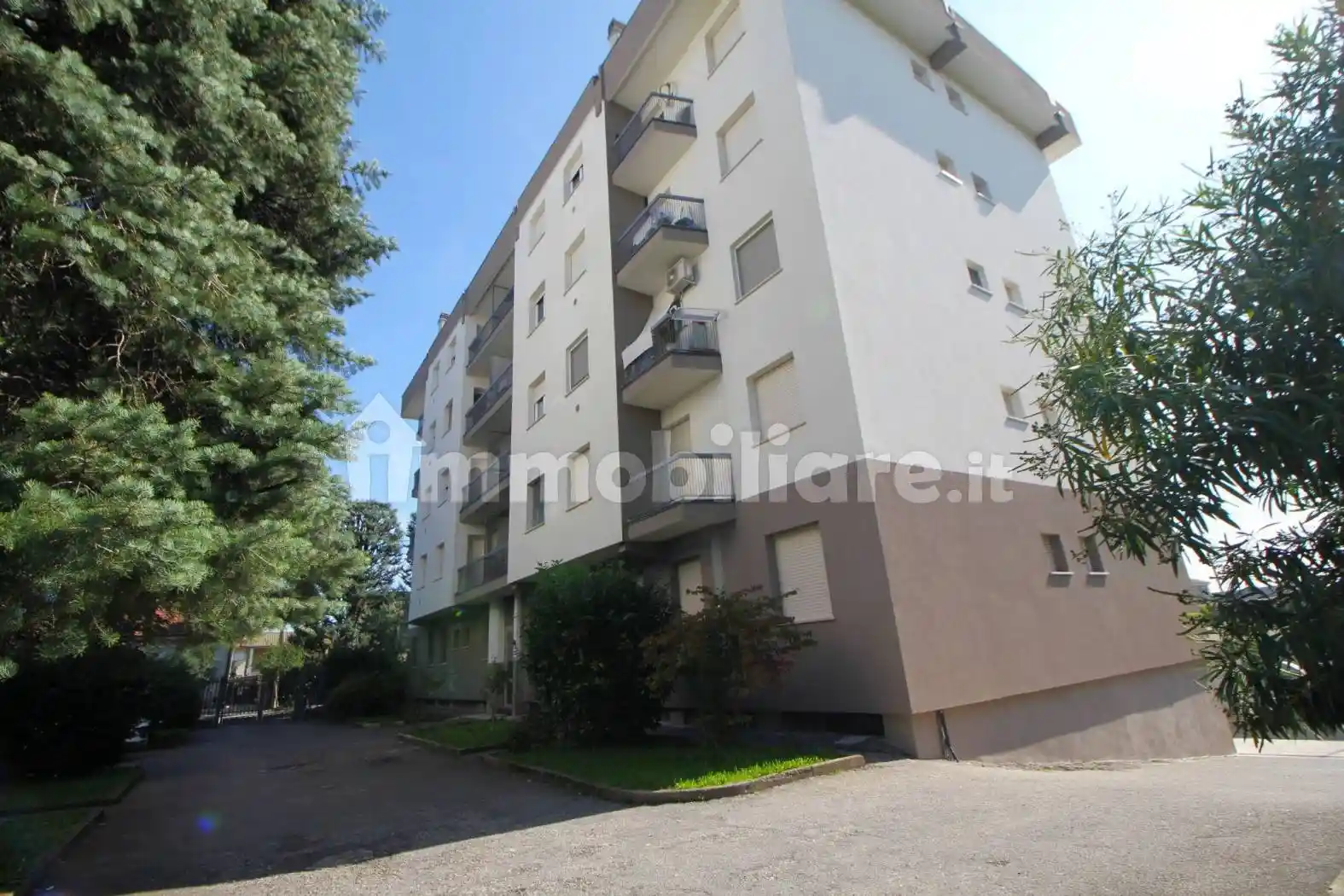 Appartamento in vendita a Rescaldina