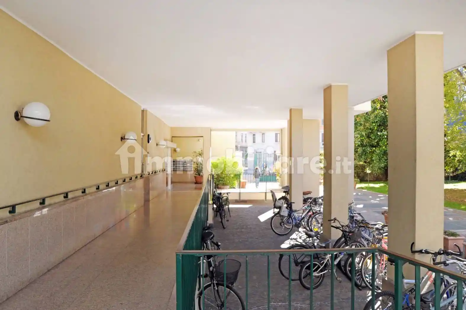 Appartamento via Andrea Costa 11, Pasteur, Milano - foto 5