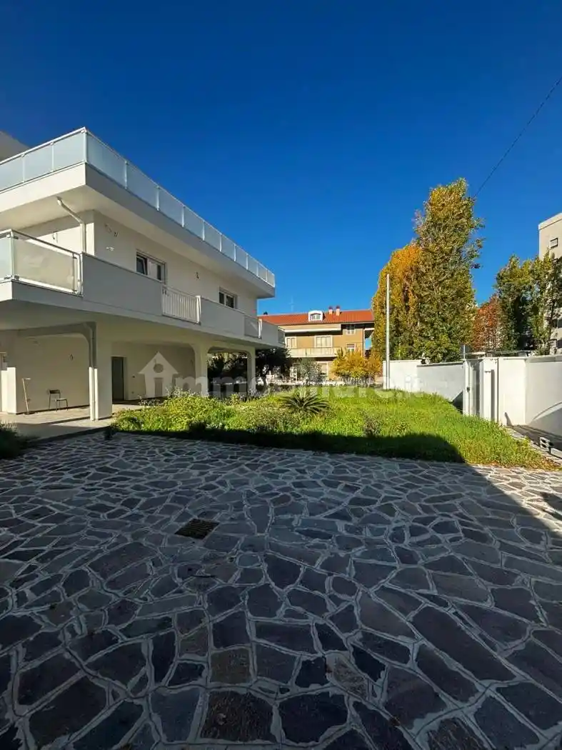 Villa unifamiliare, nuova, 347 m², Porto Allegro, Montesilvano - foto 5