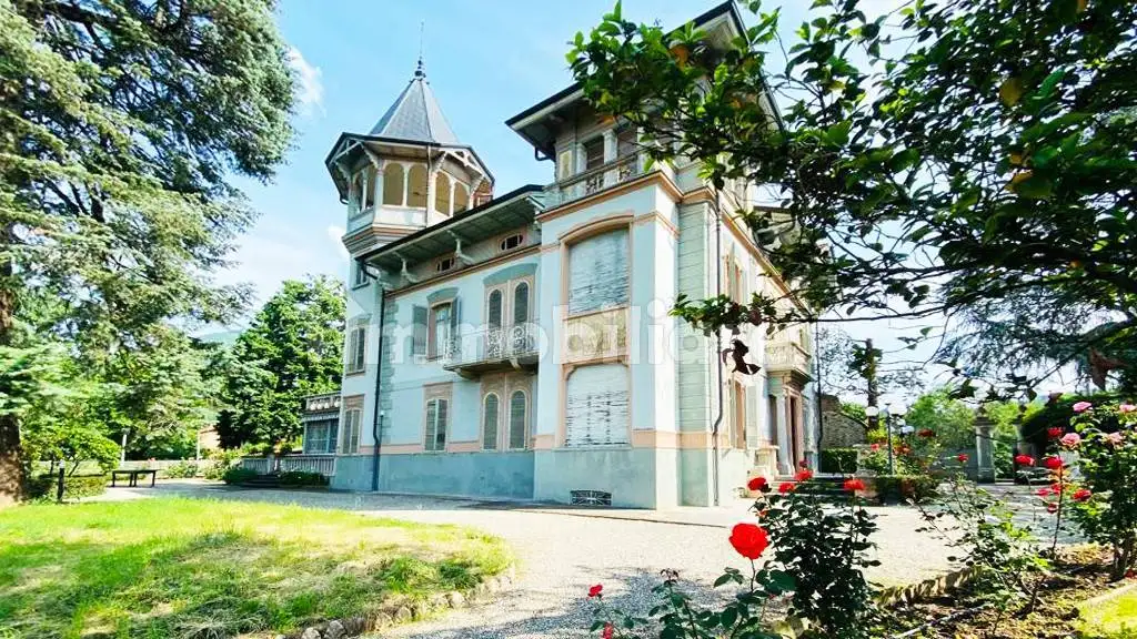 Villa in vendita a Cuorgnè
