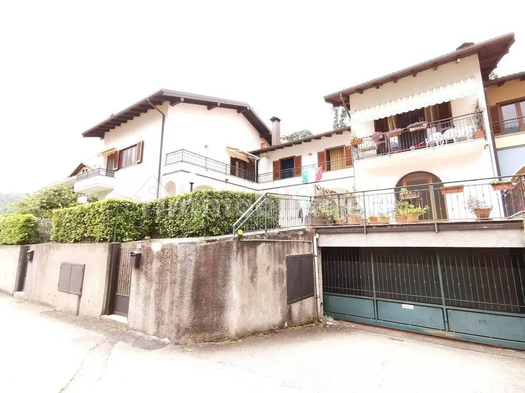 Villa a schiera via Crusinallo 4/h, Casale Corte Cerro - foto 2