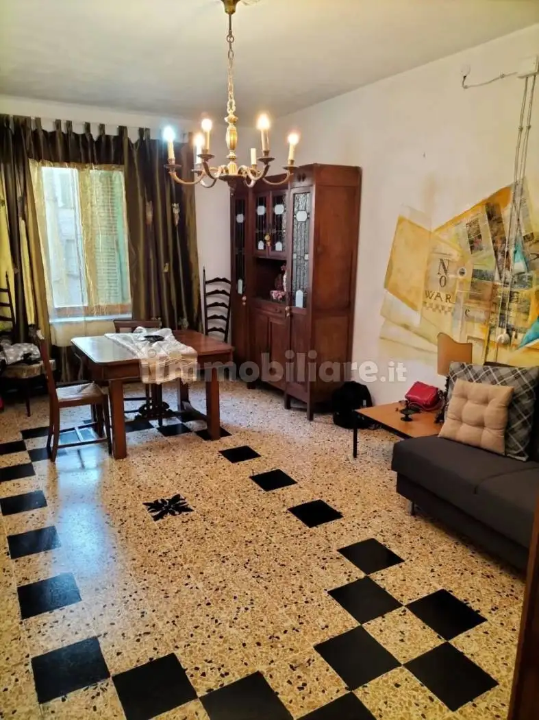 Appartamento in vendita a Bagnone