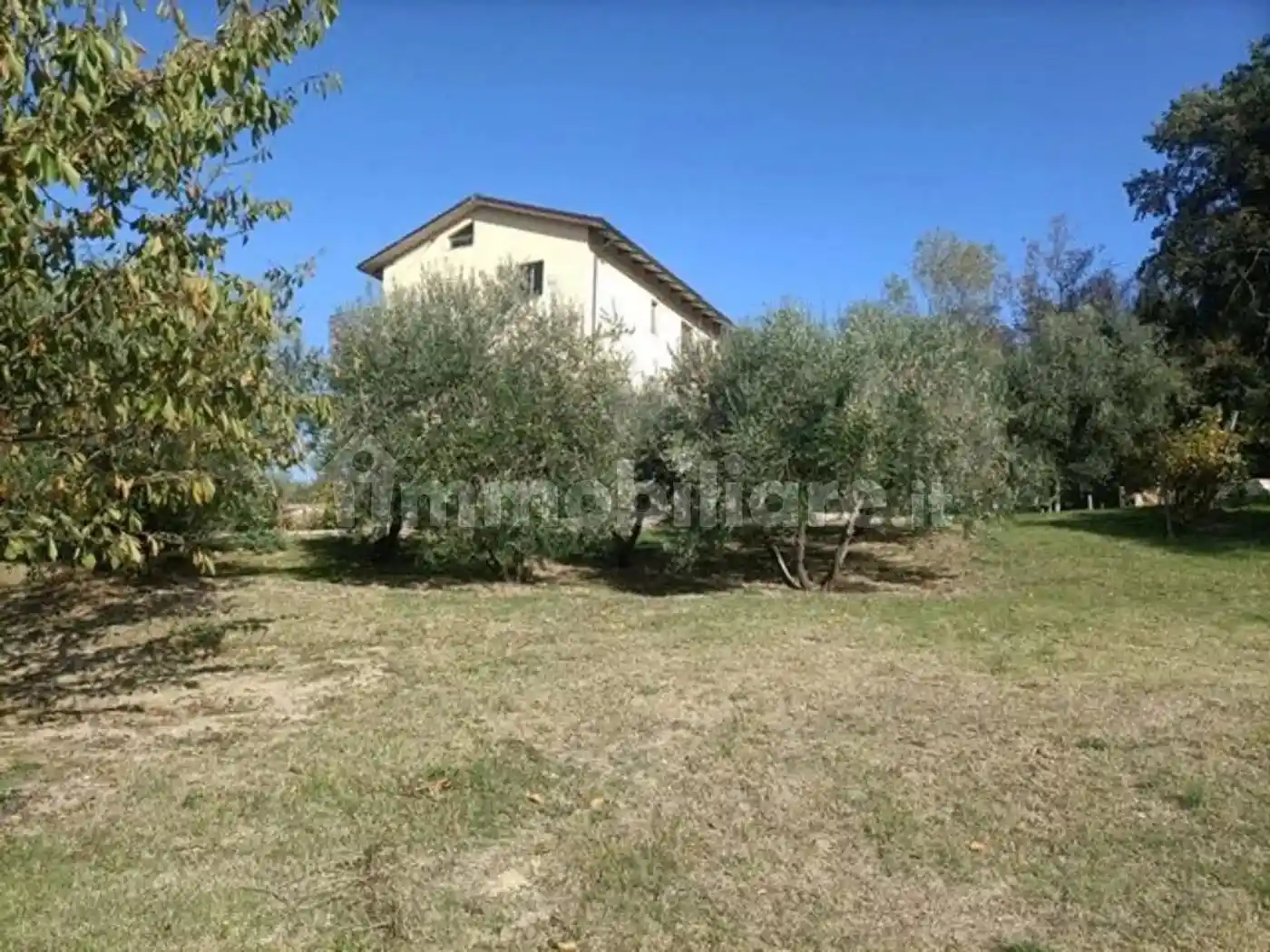 Villa in vendita a Trecastelli