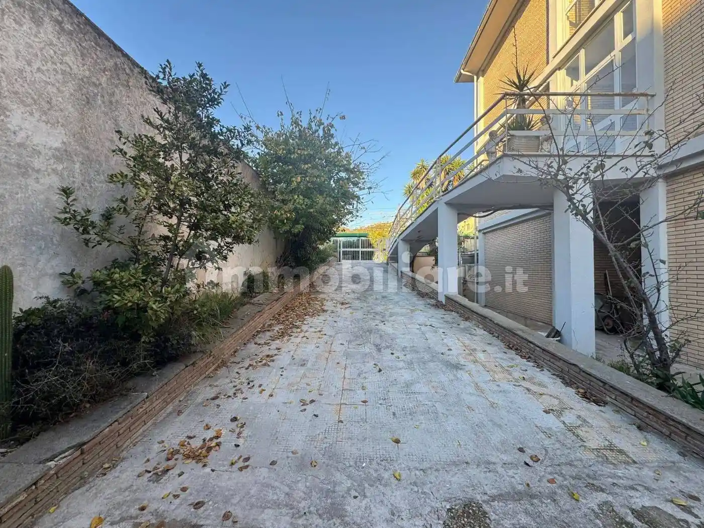 Quadrilocale via Isabella di Castiglia, Castel Fusano, Roma - foto 3