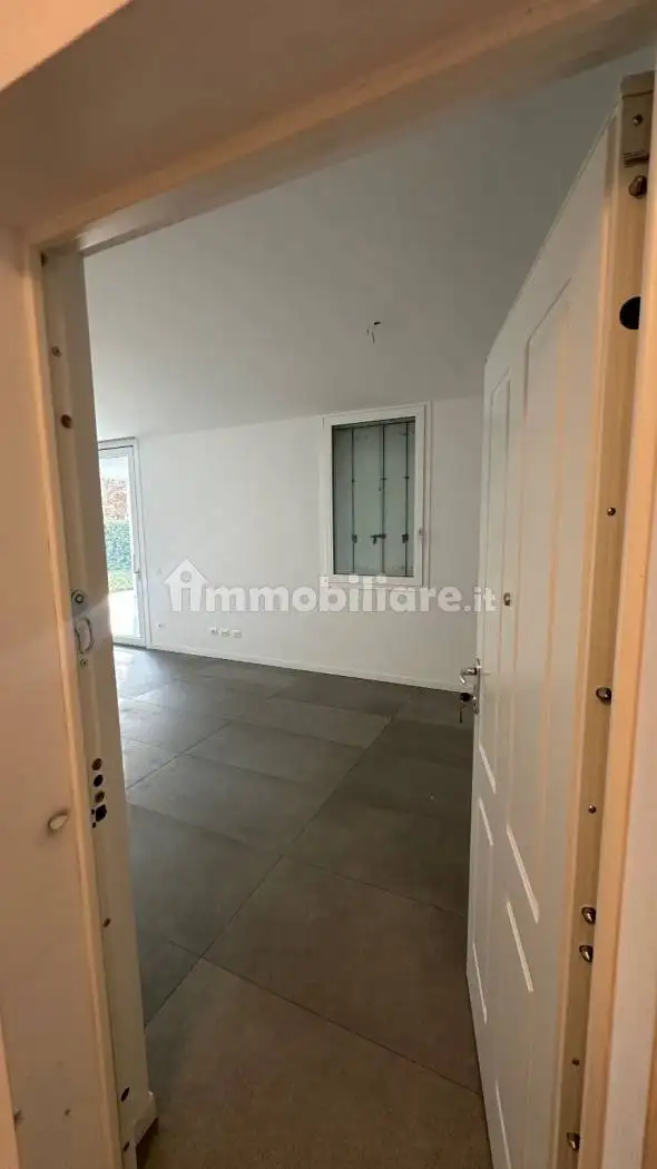 Appartamento in affitto a Roè Volciano