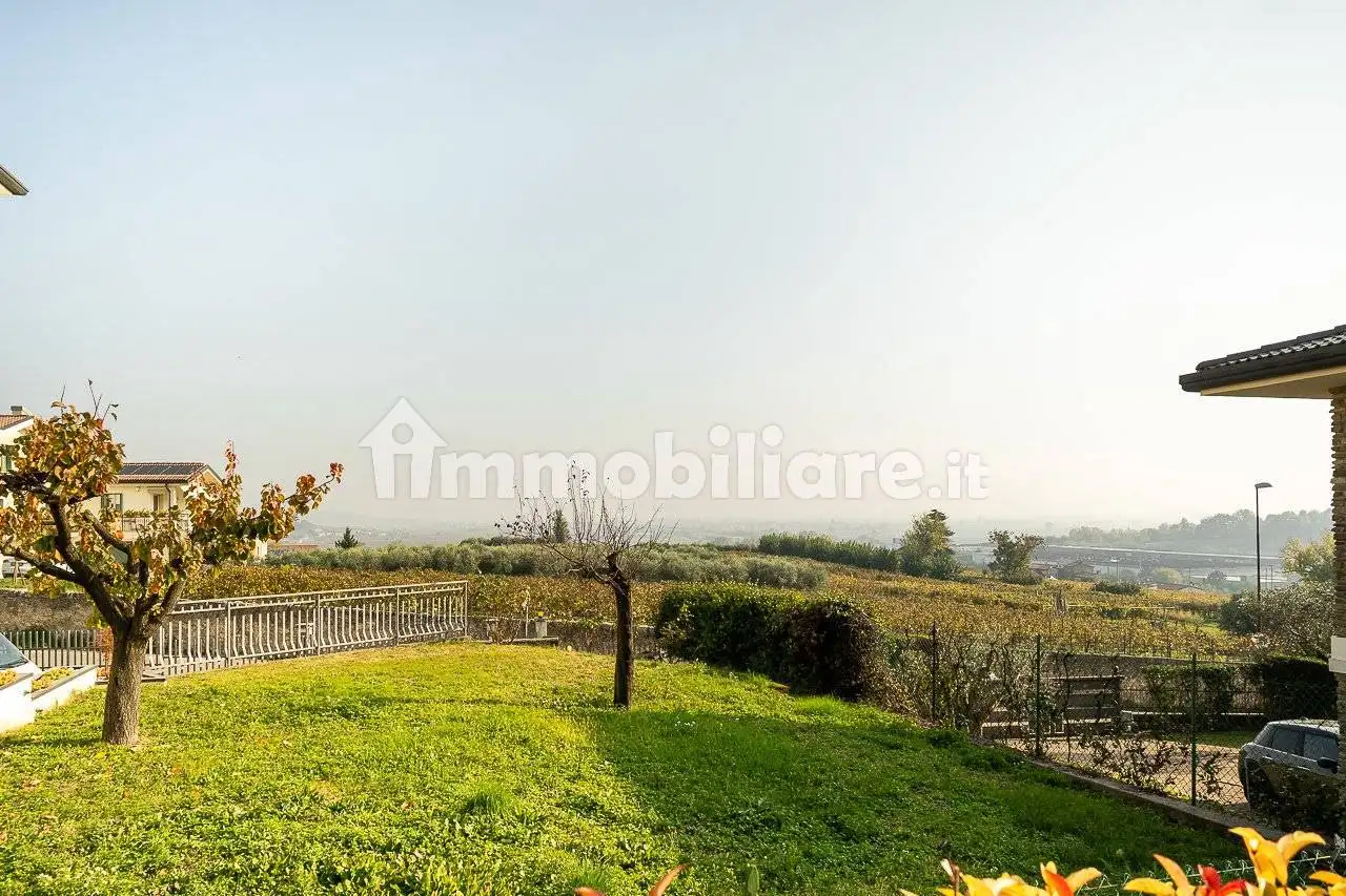 Villa in vendita a Colognola Ai Colli