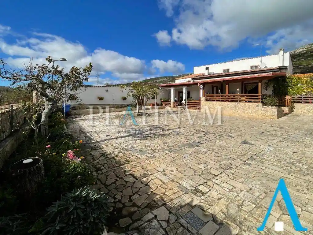 Villa in vendita a San Giovanni Rotondo
