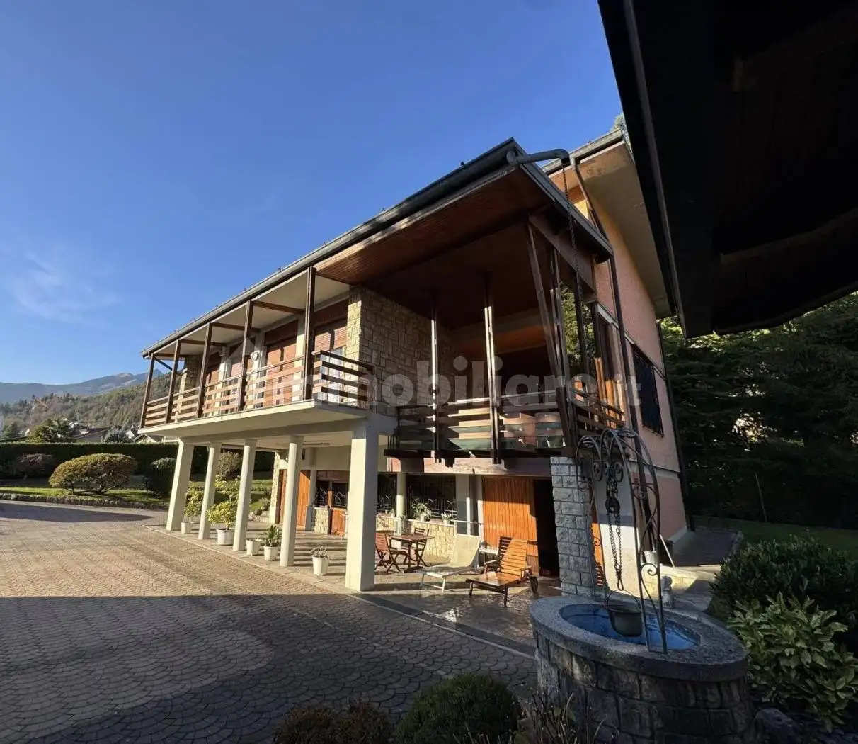 Villa in vendita a Clusone