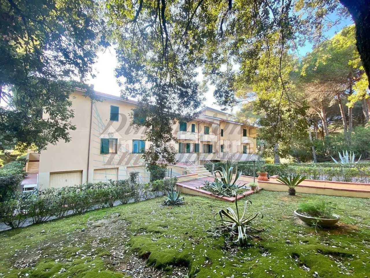 Appartamento in vendita a Rosignano Marittimo