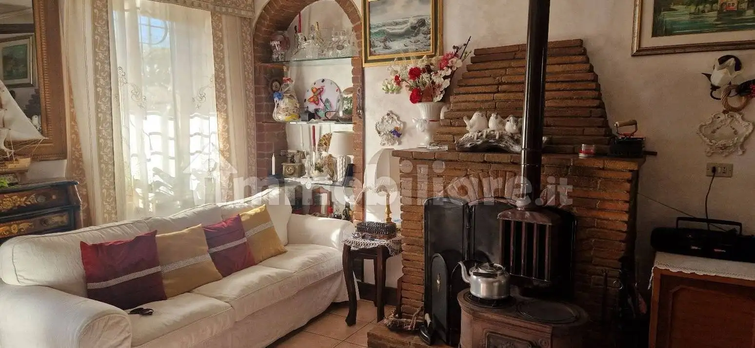 Appartamento in vendita a Redavalle