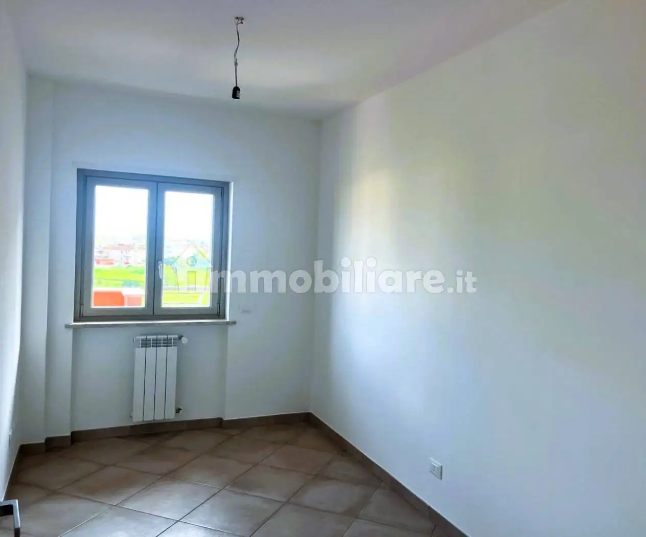 Trilocale via Ascoli 40, Semicentro, Aprilia - foto 5